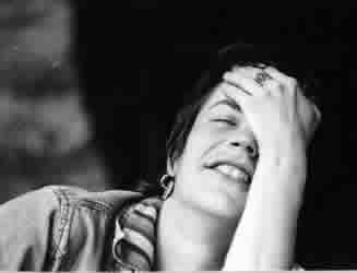 claudia che dice "oh no!"
